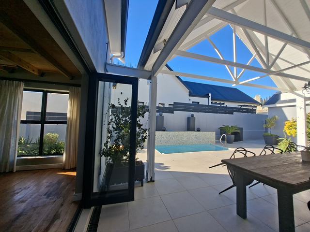 3 Bedroom Property for Sale in Mount Royal Golf Estate Western Cape